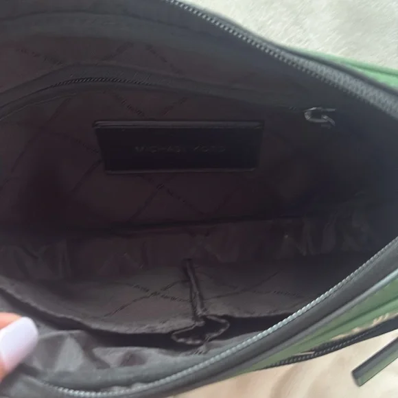 Michael Kors belt bag NWT - Picture 9 of 14